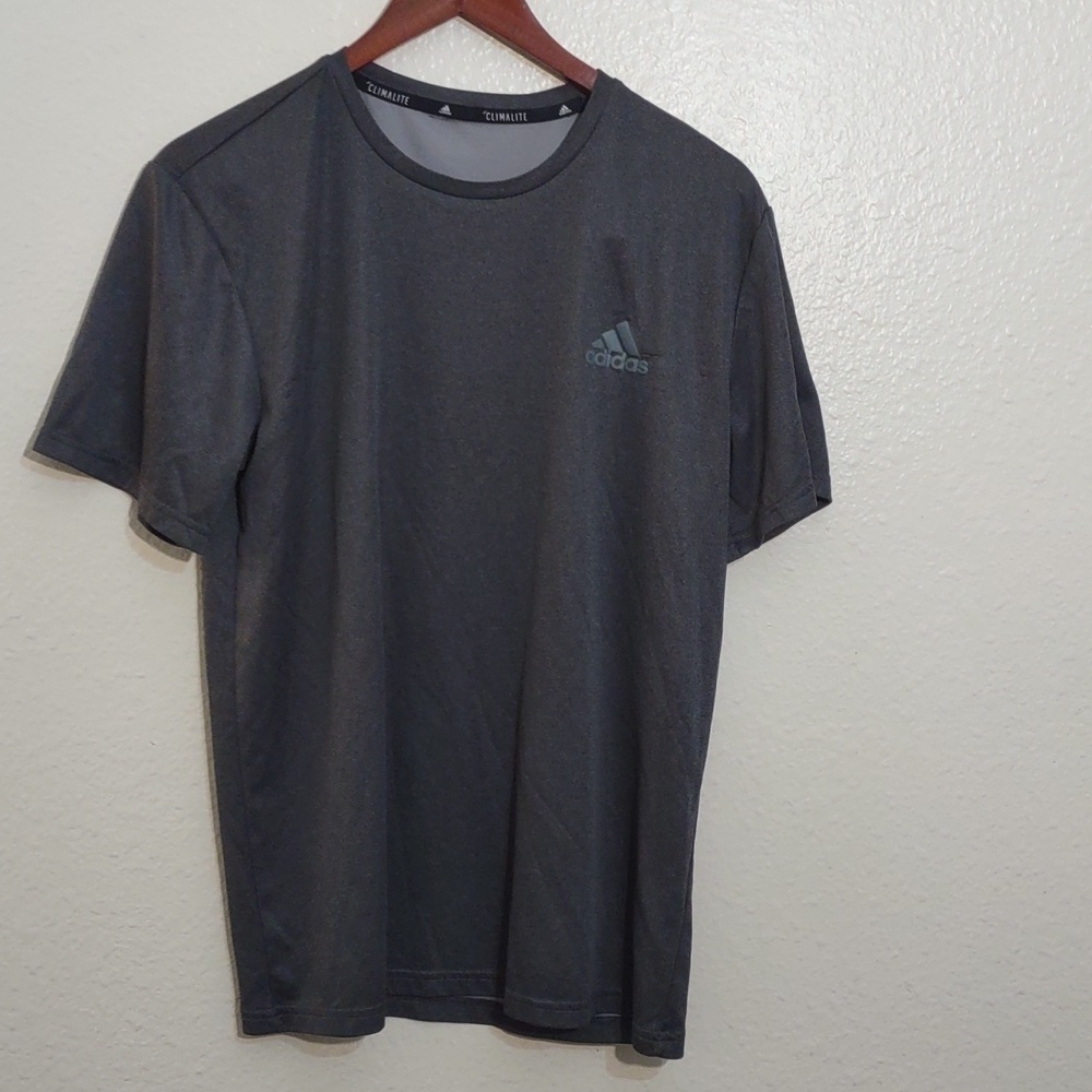 USED ADIDAS CLIMALITE SHIRT NO SIZE